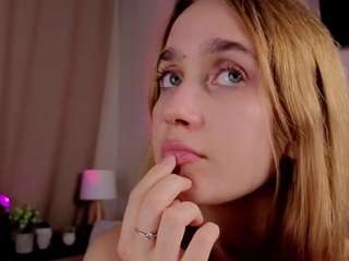 ainsleycordner Live Webcam on CamSoda