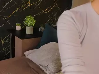 AinsleyCordner's Live Sex Cam Show