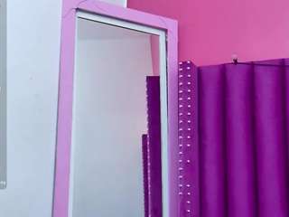 dirtymiilf Live Webcam on CamSoda