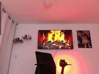 girl-hotbicth Live Webcam on CamSoda