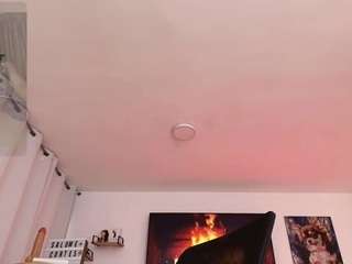 girl-hotbicth Live Webcam on CamSoda