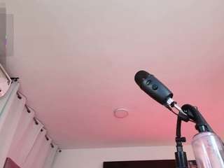 girl-hotbicth Live Webcam on CamSoda