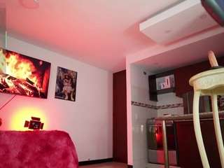 girl-hotbicth webcam