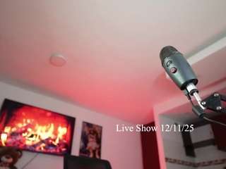 girl-hotbicth Live Webcam on CamSoda