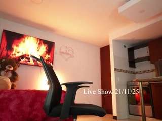 girl-hotbicth Live Webcam on {site_name}