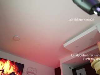 girl-hotbicth webcam model