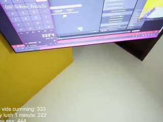 girl-hotbicth webcam