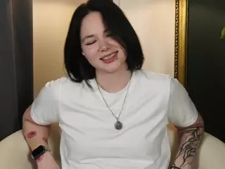 QuennaDowe's Live Sex Cam Show