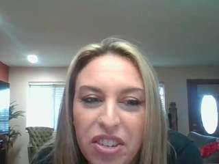 alyjeanne0420 Webcam Model Profile