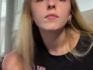 Lila-Mackey's Live Sex Cam Show