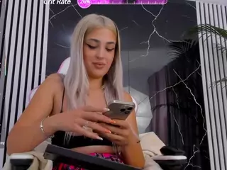 missdiamondava's Live Sex Cam Show