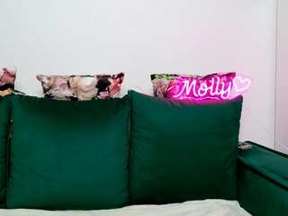 mollymosley's CamSoda show and profile