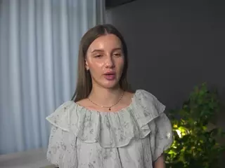 PrimroseAlliston's Live Sex Cam Show