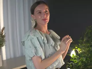 PrimroseAlliston's Live Sex Cam Show