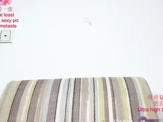 Tastemystrawberry's Live Sex Cam Show