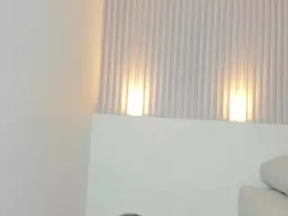 Violet-Roux's Live Sex Cam Show