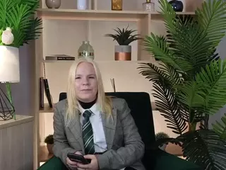 AinsleyHearl's Live Sex Cam Show