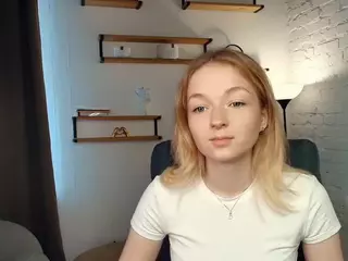 EdinaCroswell's Live Sex Cam Show