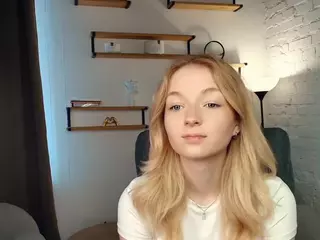 EdinaCroswell's Live Sex Cam Show