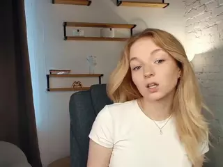 EdinaCroswell's Live Sex Cam Show