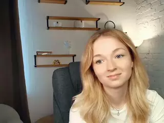 EdinaCroswell's Live Sex Cam Show