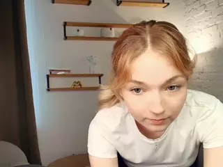 EdinaCroswell's Live Sex Cam Show