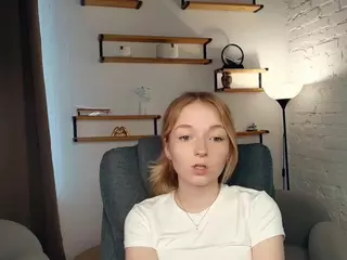 EdinaCroswell's Live Sex Cam Show