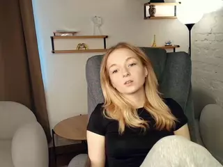 EdinaCroswell's Live Sex Cam Show