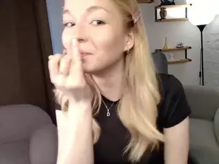 EdinaCroswell's Live Sex Cam Show