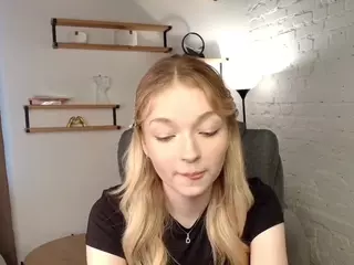 EdinaCroswell's Live Sex Cam Show