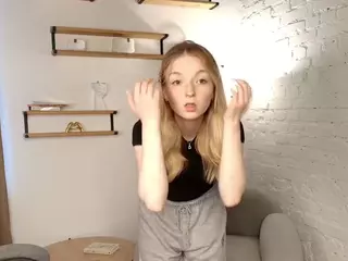 EdinaCroswell's Live Sex Cam Show