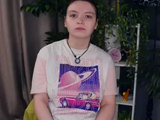 Mae's Live Sex Cam Show