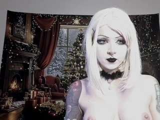 iveystrigoi Live Webcam on CamSoda