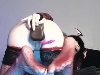 iveystrigoi Live Webcam on CamSoda