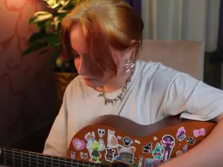LynDollins's Live Sex Cam Show