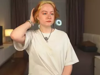 LynDollins's Live Sex Cam Show