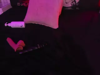 nanami-osakix's Live Sex Cam Show