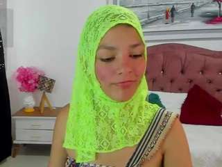 sofiaarivera Live Webcam on CamSoda