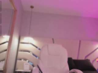 zara-lu Webcam Model Profile