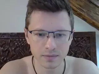 BehindBlueEyesss's Live Sex Cam Show