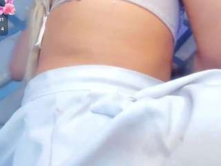 camiRouxx live webcam show