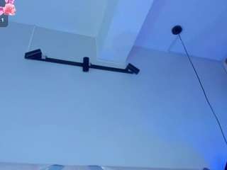 Camirouxx's cam show statistics and live stream