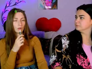 dina-4u's Live Sex Cam Show