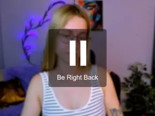 dina-4u's Live Sex Cam Show