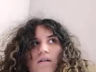 EllyGcutie's Live Sex Cam Show