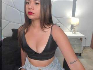 karliie-kloss webcam