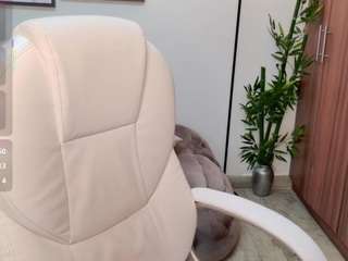 karliie-kloss live cam profile