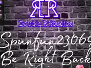SPUNFUN23069's Live Sex Cam Show