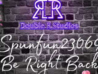 SPUNFUN23069's Live Sex Cam Show