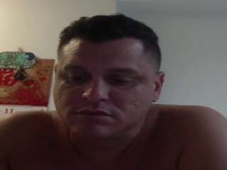 zeusmasterhorny Live Webcam on {site_name}